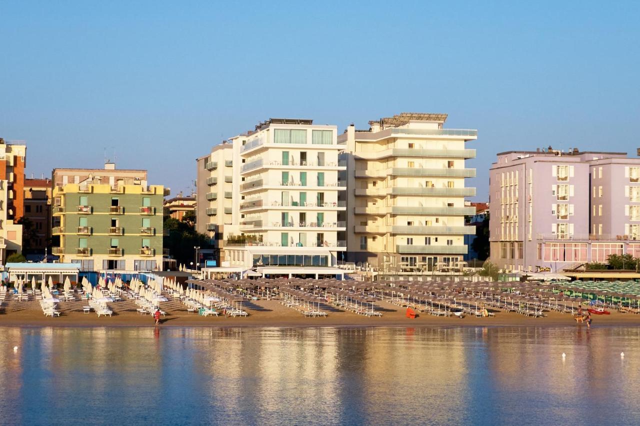 Hotel Delle Nazioni Pesaro Buitenkant foto